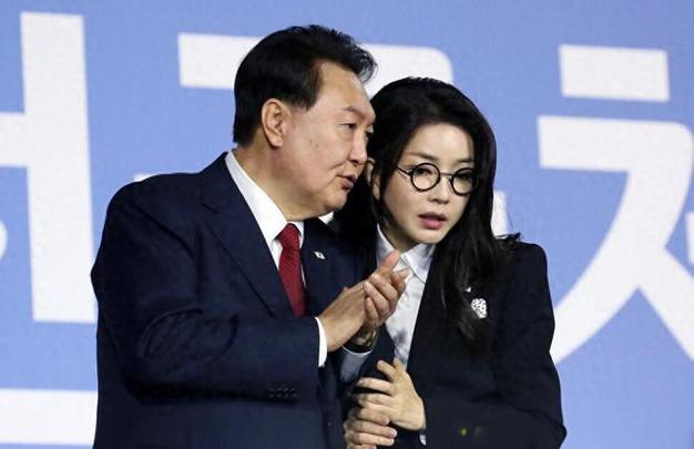 新澳天天开奖资料大全600tK和韩前代总统被禁出国与韩前代总统被禁出国了吗